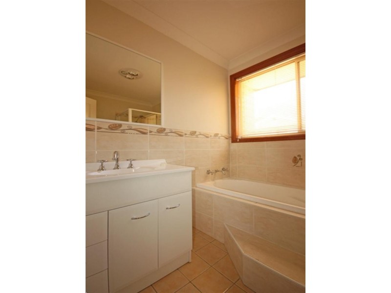 2/19-21 Murrundah Avenue, Camden NSW 2570