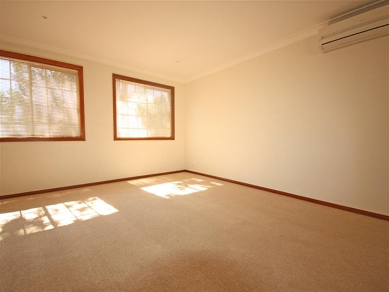 2/19-21 Murrundah Avenue, Camden NSW 2570