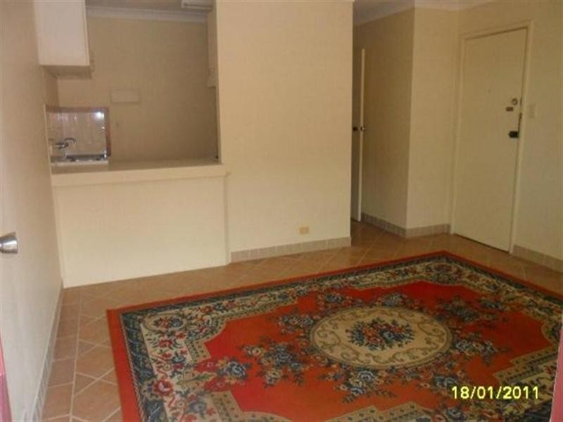 8/60 Lithgow Street, Campbelltown NSW 2560