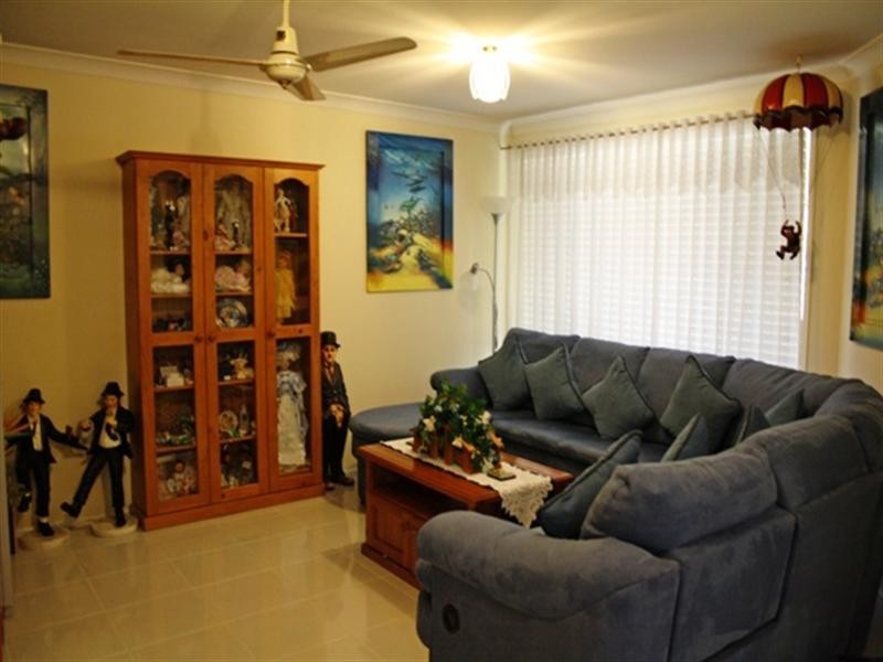 27 Lochalsh Street, St Andrews NSW 2566