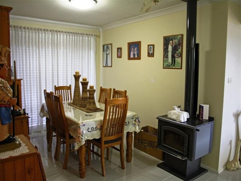 27 Lochalsh Street, St Andrews NSW 2566