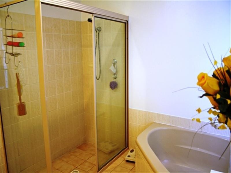 27 Lochalsh Street, St Andrews NSW 2566