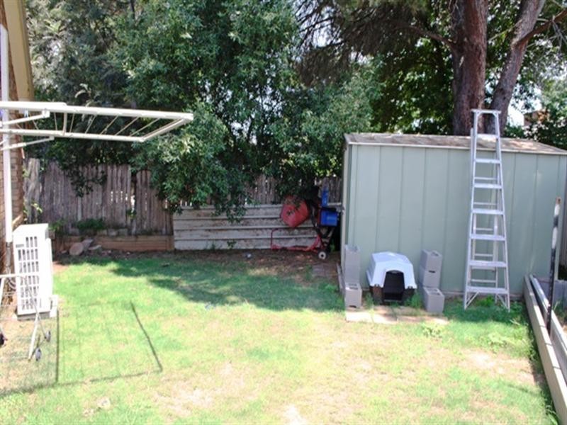 27 Lochalsh Street, St Andrews NSW 2566