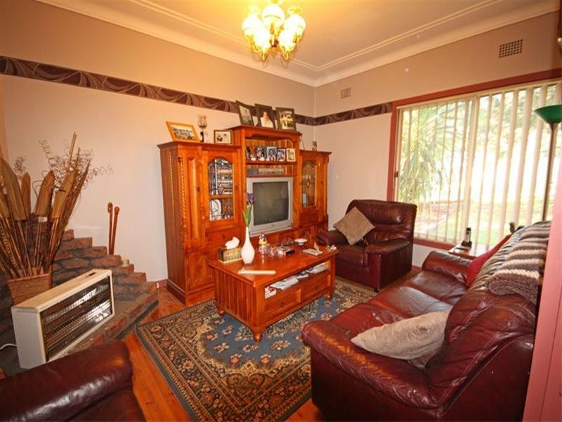 36 Austin Avenue, Campbelltown NSW 2560