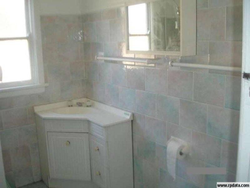 1 Bunbury Road, Macquarie Fields NSW 2564