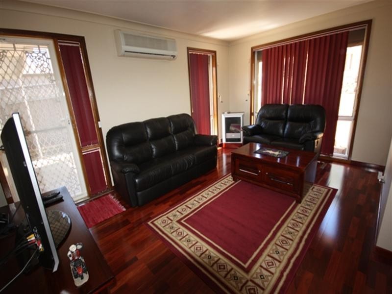 9 Lodestone Place, Eagle Vale NSW 2558