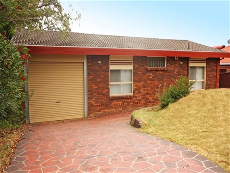11 Fern Avenue, Bradbury NSW 2560