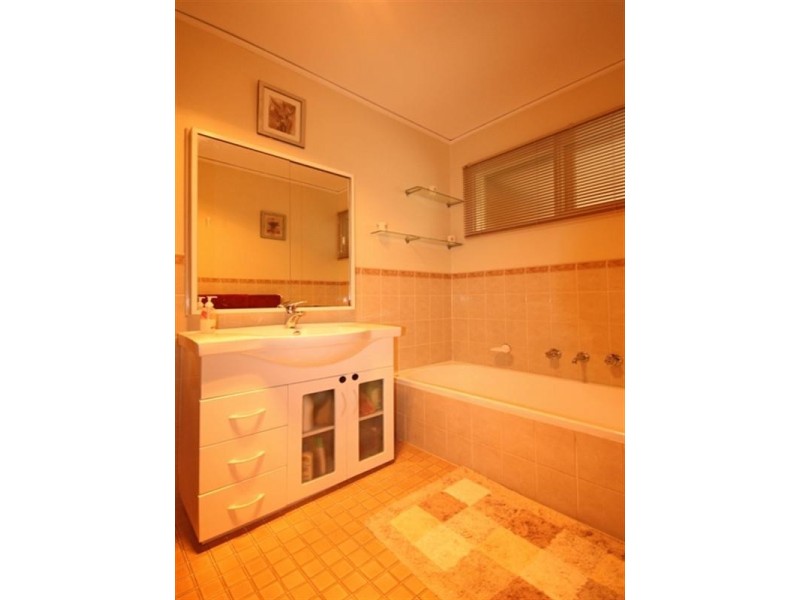 31 Macleay Street, Bradbury NSW 2560