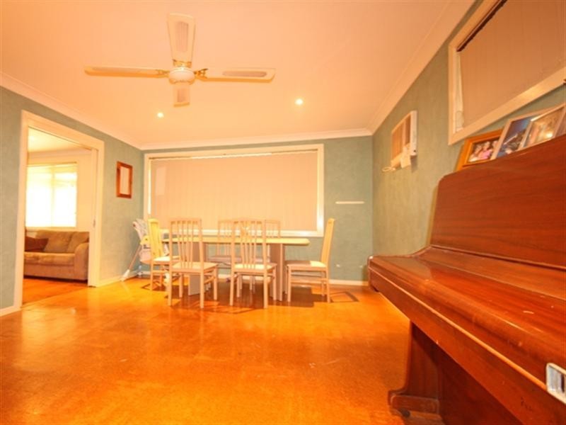 Eschol Park NSW 2558