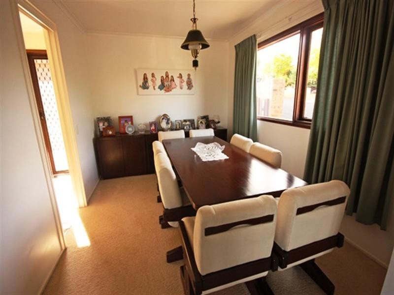 4 Bangalla Avenue, Bradbury NSW 2560