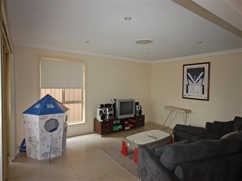 9 Rubus Avenue, Mount Annan NSW 2567