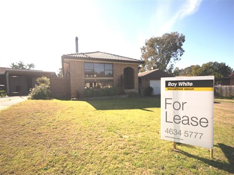5 Malbec Place, Eschol Park NSW 2558