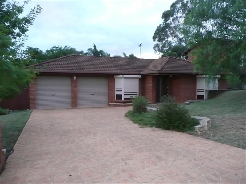 7 Niger Place, Kearns NSW 2558