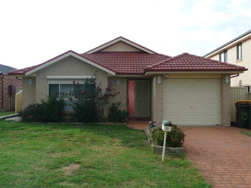 13 Spinel Street, Eagle Vale NSW 2558