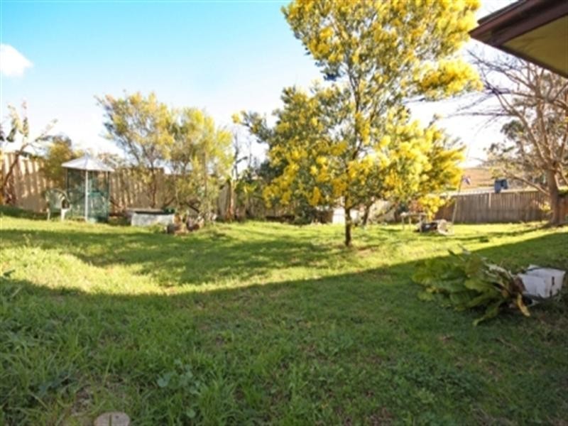 5 Newbury Place, Eagle Vale NSW 2558