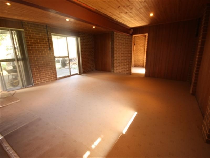 31 Ulmarra Avenue, Camden NSW 2570