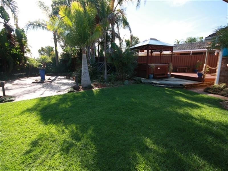 5 Drood Place, Ambarvale NSW 2560