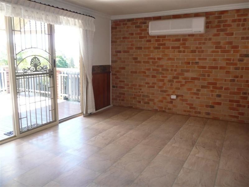 57 Clerkenwell Street, Ambarvale NSW 2560