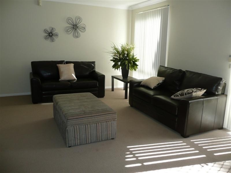 59 Southdown Road, Elderslie NSW 2570