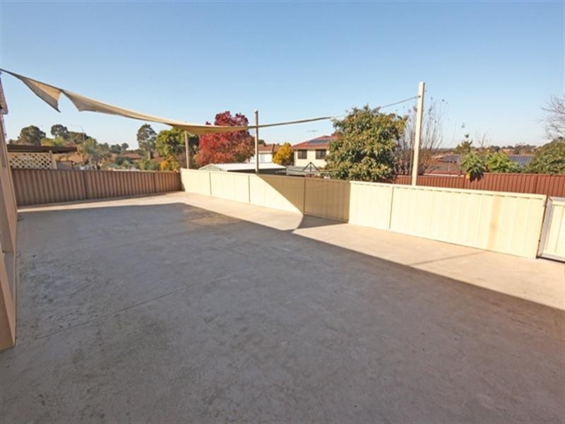 2E Eschol Park Drive, Eschol Park NSW 2558