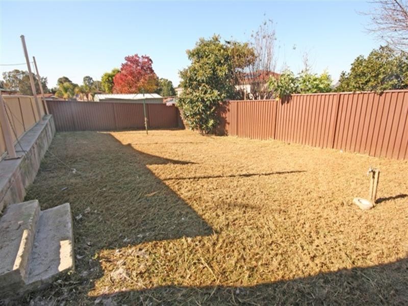 2E Eschol Park Drive, Eschol Park NSW 2558