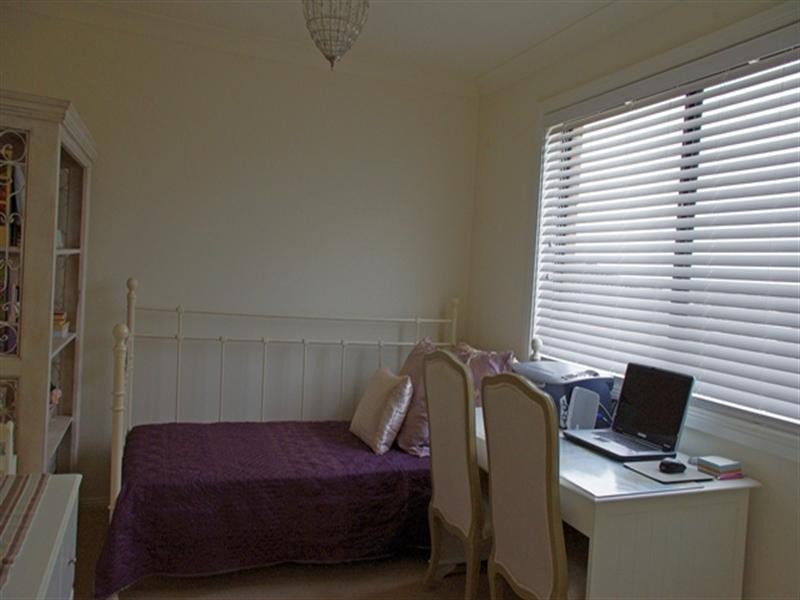 8 Imita Close, Mount Annan NSW 2567