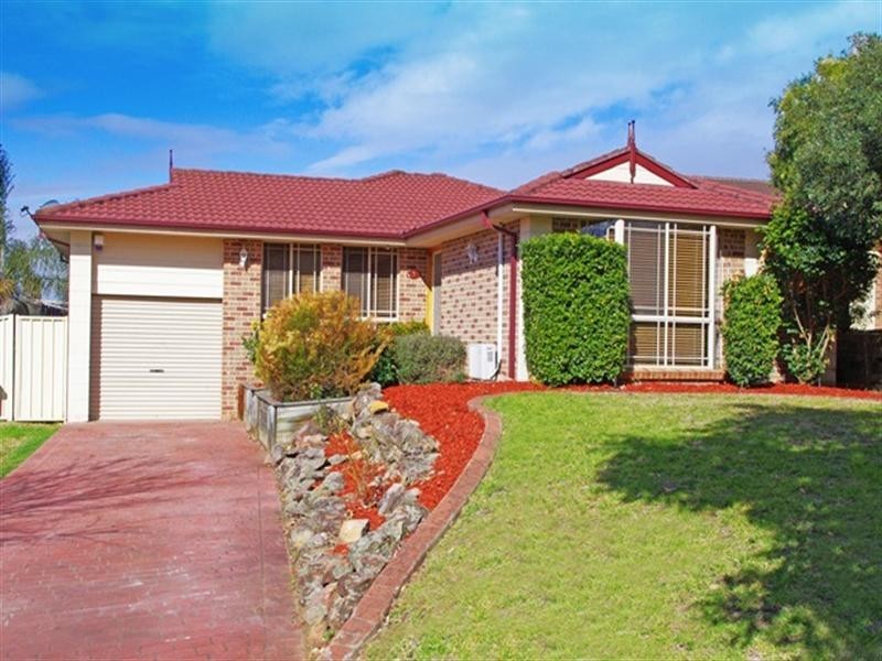 3 Matthew Close, Mount Annan NSW 2567