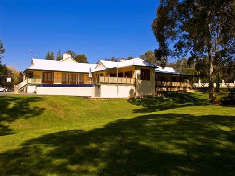 35 Daley Close, The Oaks NSW 2570