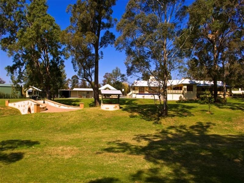35 Daley Close, The Oaks NSW 2570