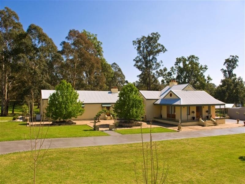 35 Daley Close, The Oaks NSW 2570