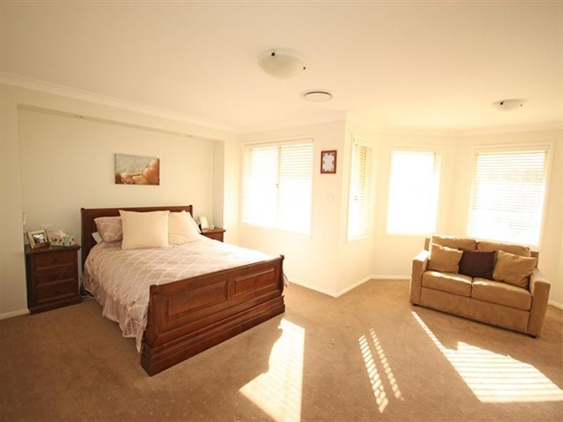 15 Warner Street, Camden Park NSW 2570