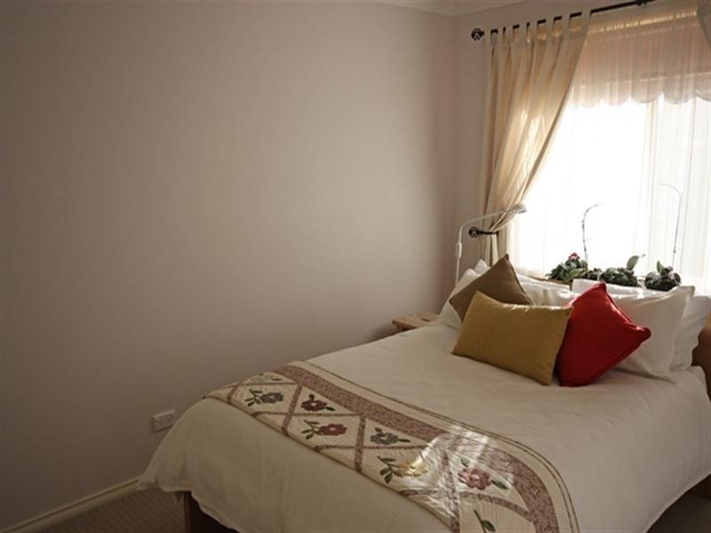 99 Southdown Road, Elderslie NSW 2570