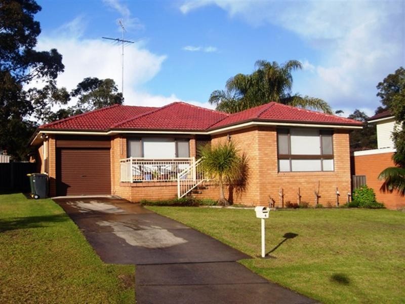 4 Wandoo Place, Bradbury NSW 2560