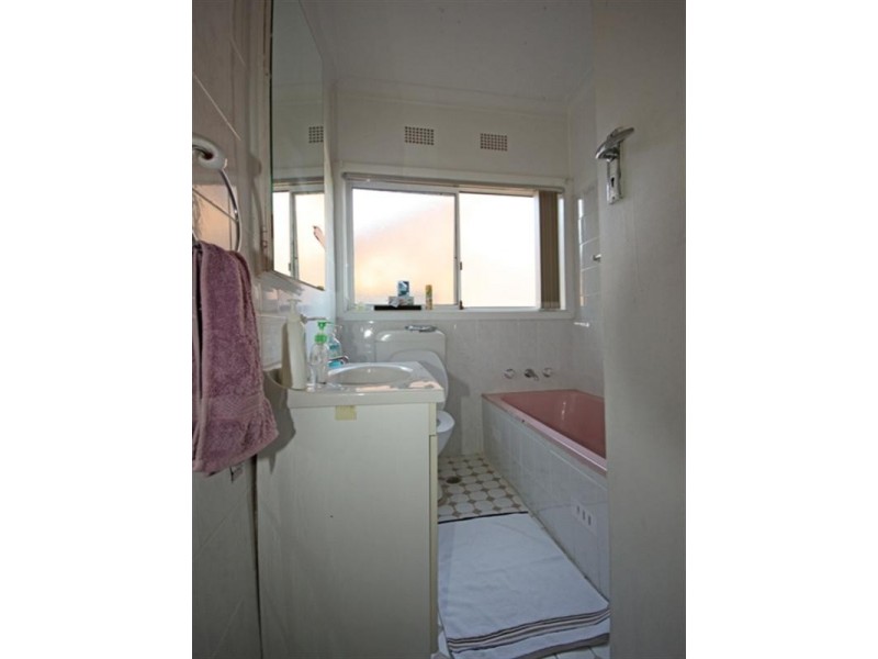 27 Austin Avenue, Campbelltown NSW 2560