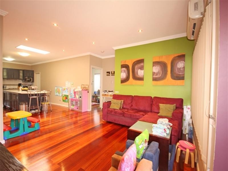 27 Austin Avenue, Campbelltown NSW 2560