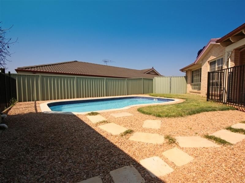 5 Macleay Court, Harrington Park NSW 2567
