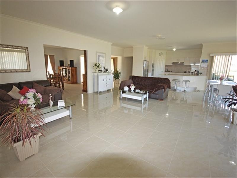 28 Jackey Drive, Camden Park NSW 2570