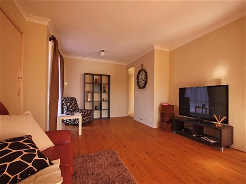 6 Dwyer Place, St Helens Park, St Helens Park NSW 2560