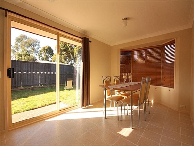 6 Dwyer Place, St Helens Park, St Helens Park NSW 2560