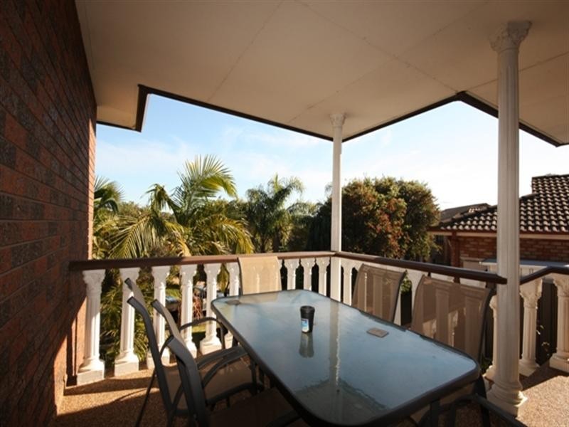 9 Hebrides Place, St Andrews NSW 2566