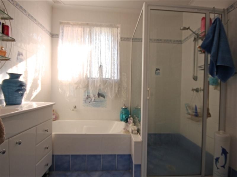 19 Trebbiano Place, Eschol Park NSW 2558