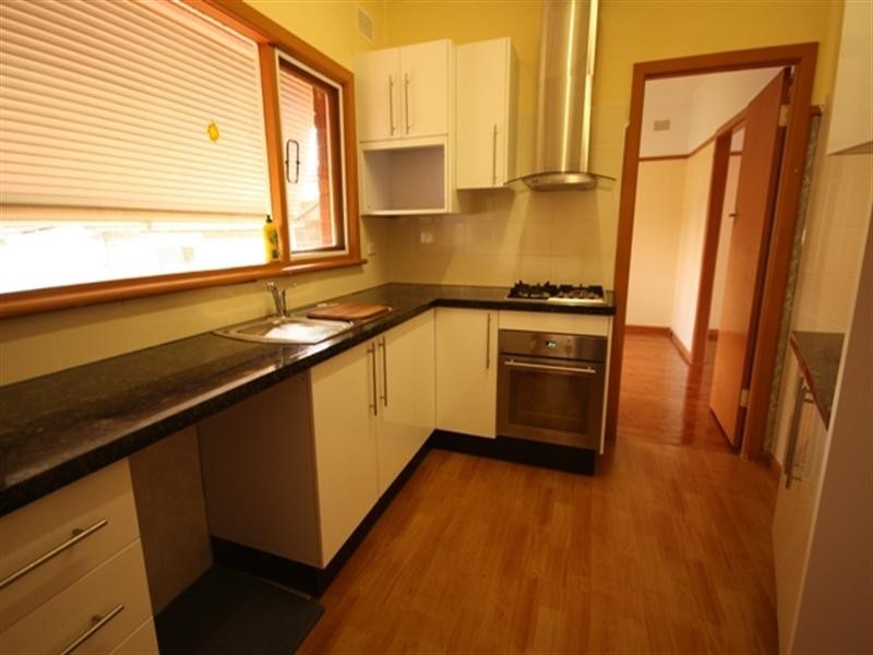 73 Kent Road, Minto NSW 2566