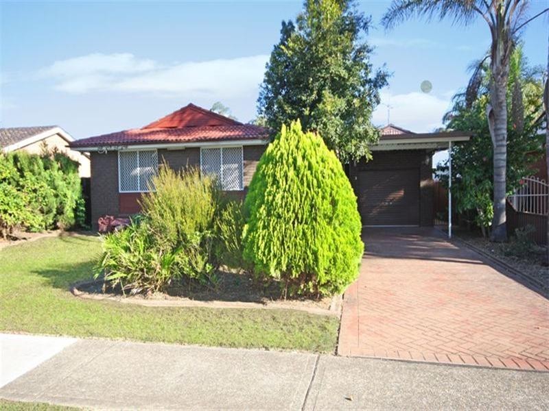3 Durham Street, Minto NSW 2566