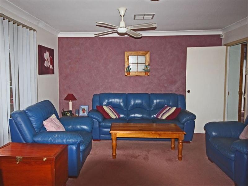 48 Kullaroo Avenue, Bradbury NSW 2560