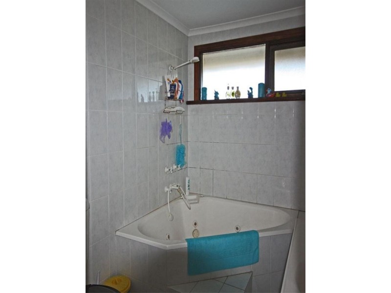 48 Kullaroo Avenue, Bradbury NSW 2560