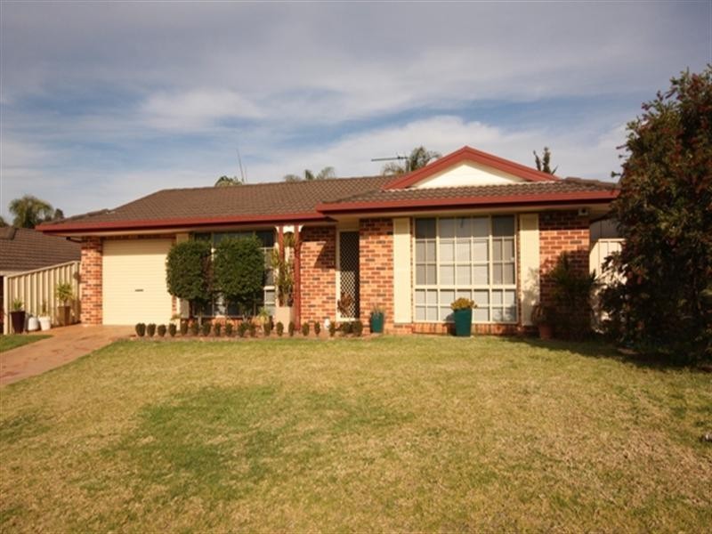 8 Ayrshire Place, Narellan Vale NSW 2567