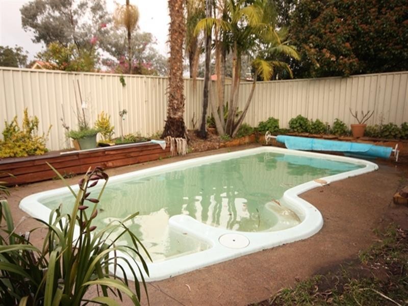 102 Campbellfield Avenue, Bradbury NSW 2560