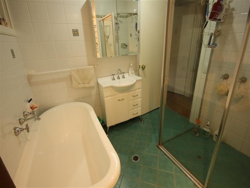 102 Campbellfield Avenue, Bradbury NSW 2560