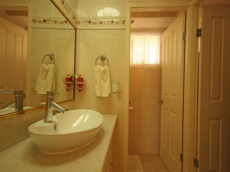 4 Griffiths Place, Eagle Vale NSW 2558