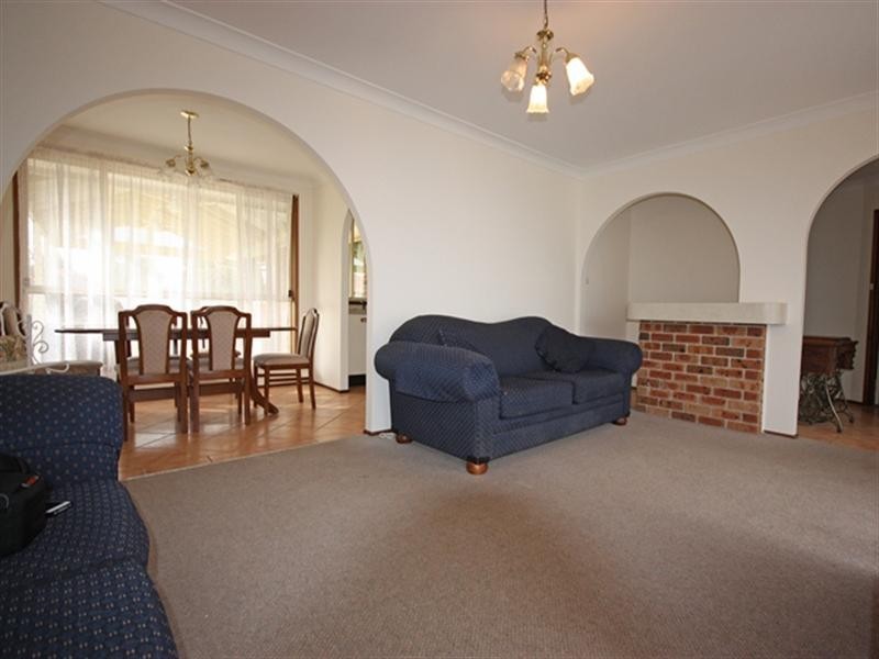 16 Cross Place, Mount Annan NSW 2567